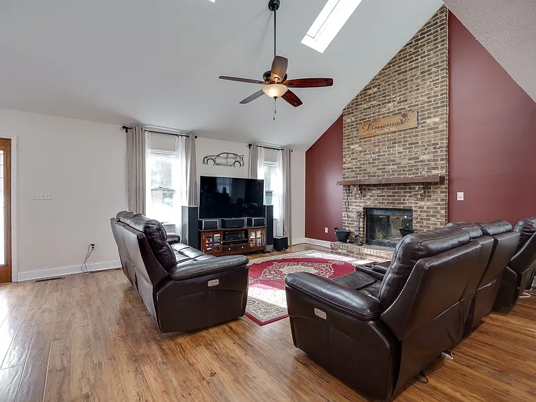 4078 Margate Dr — Photo 12