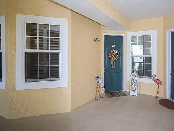 3rd image of 10520 Amberjack Way Unit 202