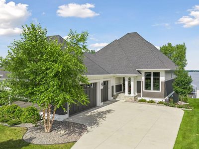 161 Lakeshore Cir, Waconia, MN, 55387