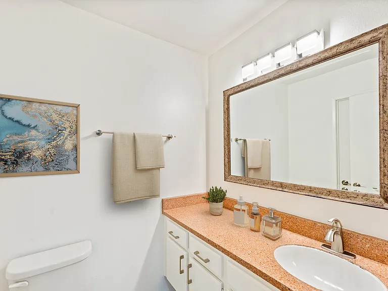 10376 Almayo Ave — Photo 7