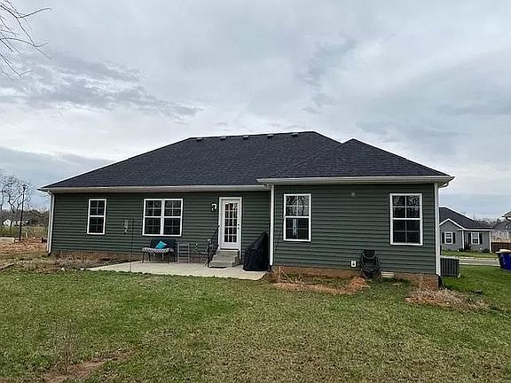 2nd image of 816 Pleasant Meadow Ln