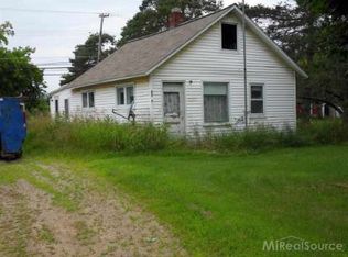 8531 Bridge Lake Rd, Clarkston, MI 48348