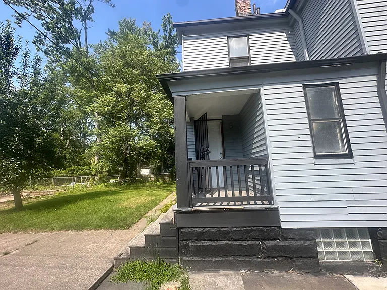 6410 Dibble Ave — Photo 10
