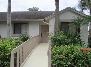 5072 Rose Hill Dr, Boynton Beach, FL 33437