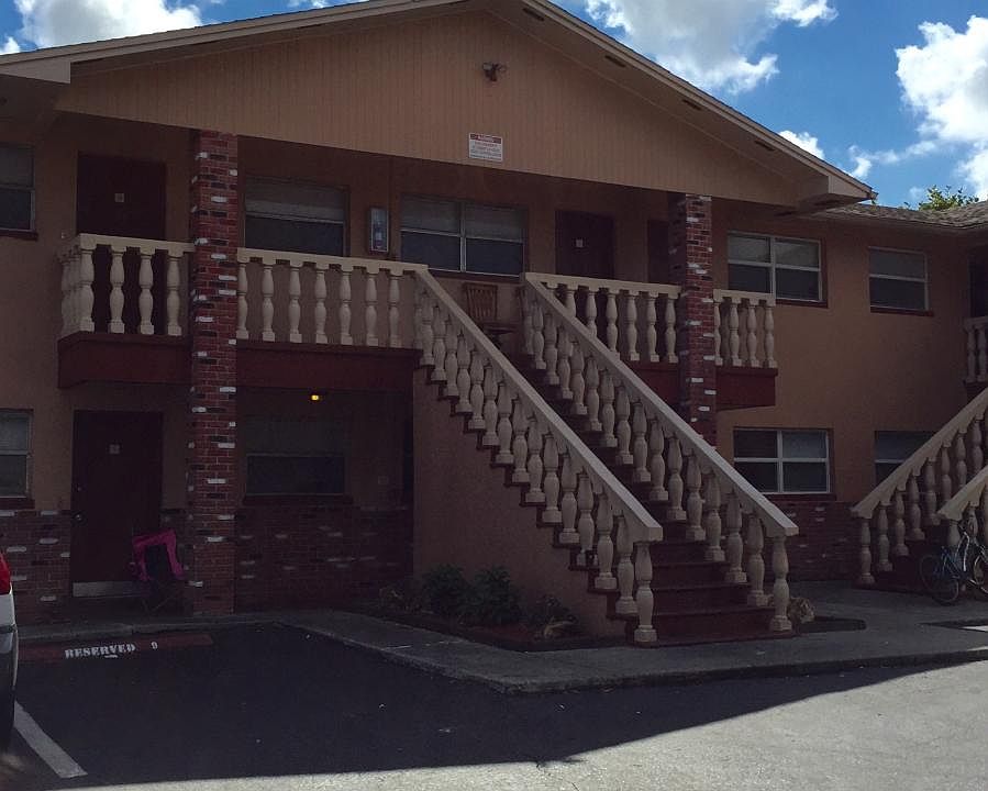 1st image of 2505 Royal Palm Ave #14