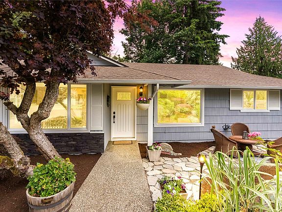 3rd image of 12854 111th Avenue NE