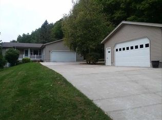 9270 S 7 1/2 Rd, Wellston, MI 49689