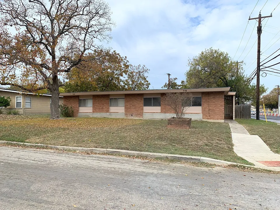 359 Waxwood Ln