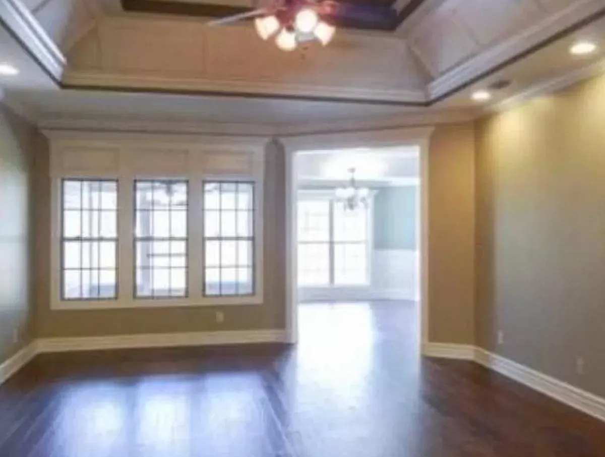 Building Photo - 4347 Kenilworth Cir