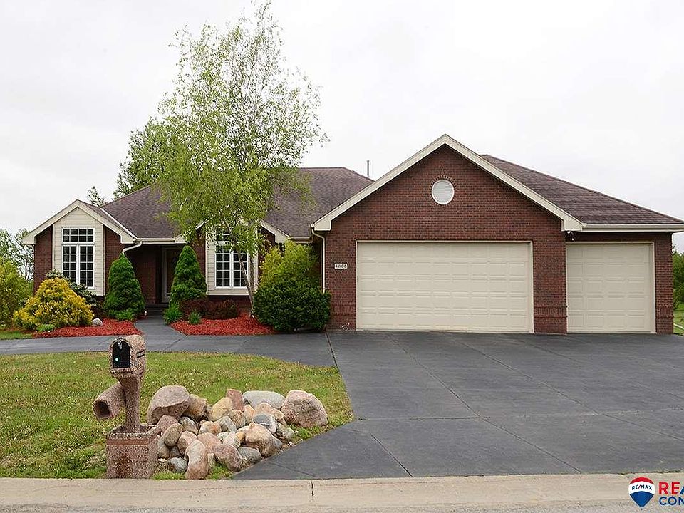 1st image of 4003 Buccaneer Blvd