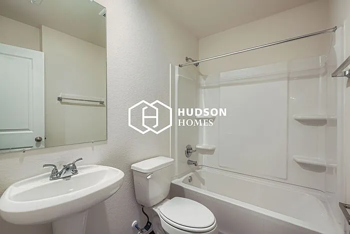 8346 Tidwell Rd #B — Photo 12
