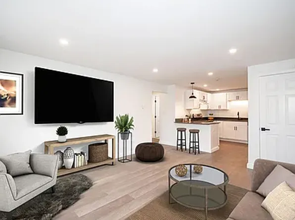 Madison Street Residences, 184-188 Madison St #B3375d354, Portsmouth, NH 03801