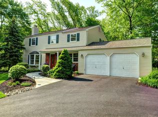 114 Woodland Dr, Lansdale, PA 19446