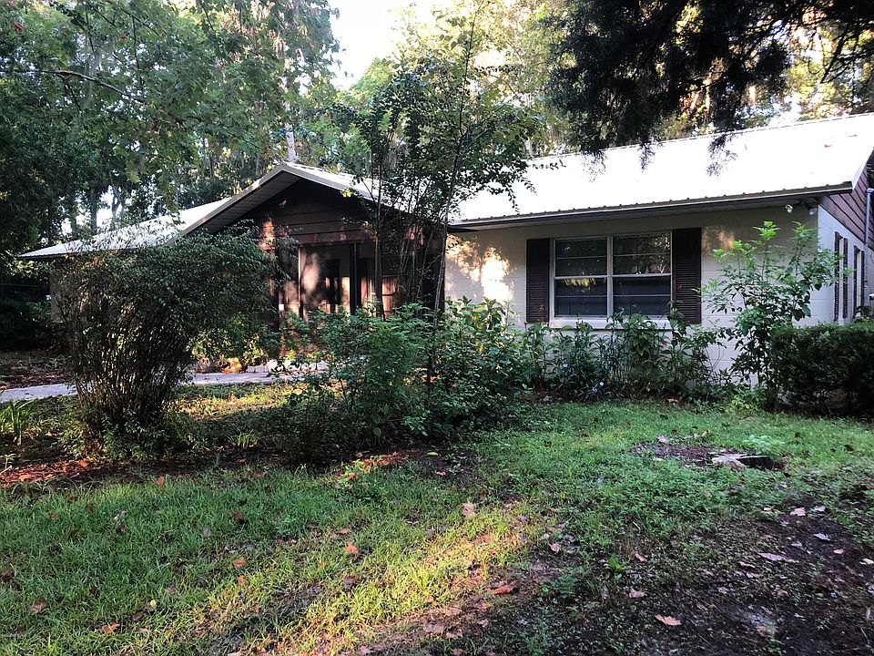 1st image of 3140 SE 1st Ct
