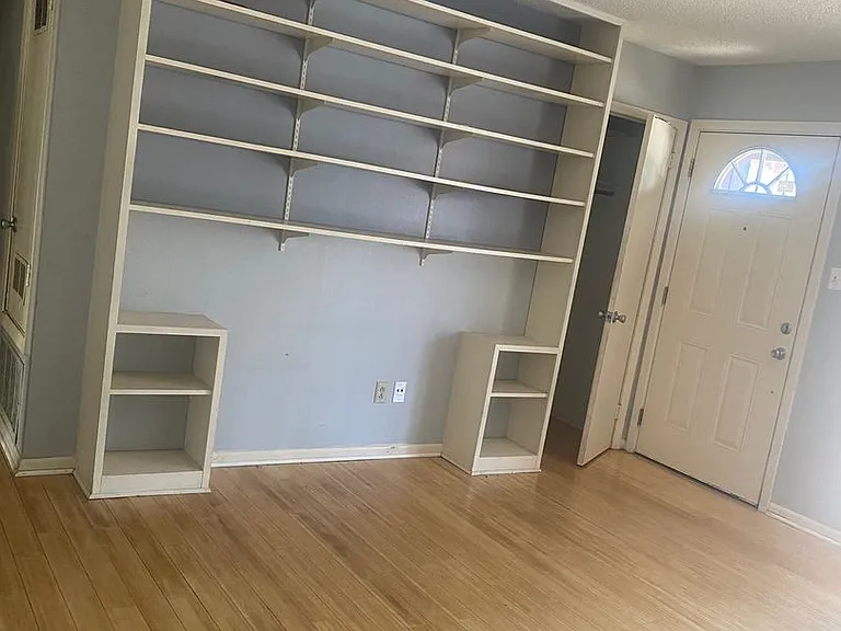 9324 Northedge Rd — Photo 3