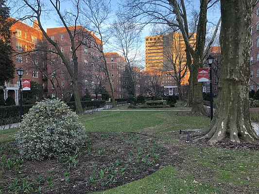 Sold by HomeDax Real Estate | media 12