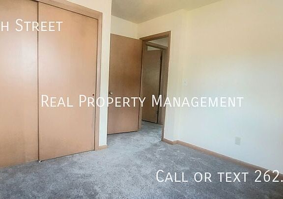 5th image of 326 W 5th St