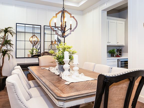 Inviting dining room