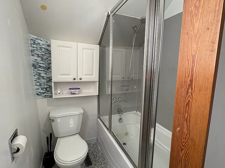 290 Blake St — Photo 6