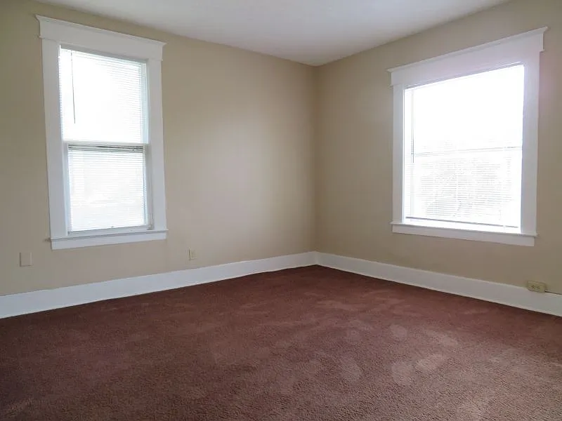 Building Photo - 28 N McNeil St #2