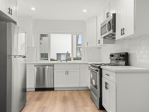 5th image of 3862 S Potomac Ave #386809