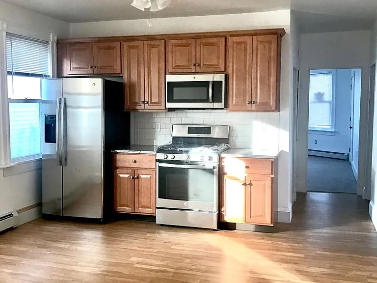 83 Brook St #2 — Photo 1