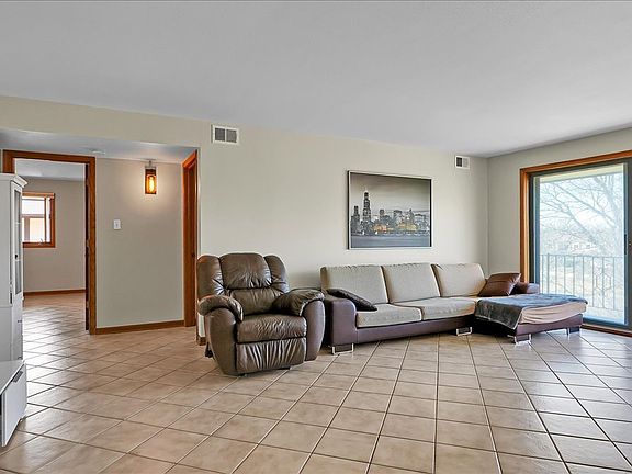 2nd image of 10985 S 84th Ave APT 3B