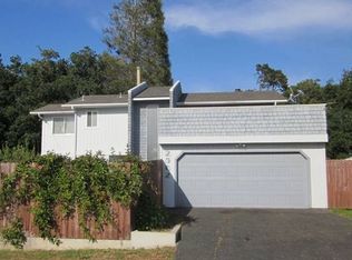 2562 Leona Dr, Cambria, CA 93428