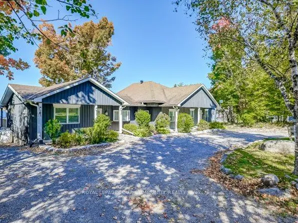 2492 Buckhorn Rd, Selwyn, ON K0L 2H0