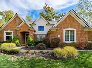 8330 Chippenham Dr, Dublin, OH