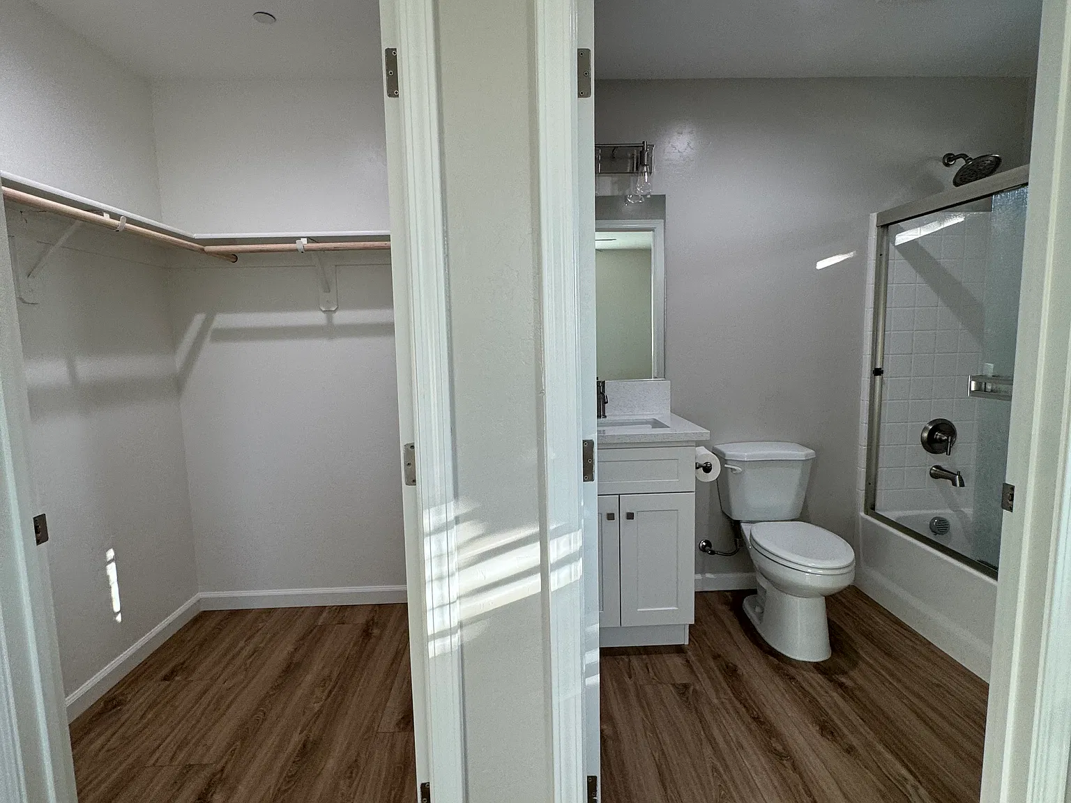 2 bed, 1.5 bath, 988 sqft, $1,600 — Photo 3