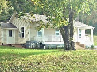 284 Aquone Rd, Andrews, NC 28901