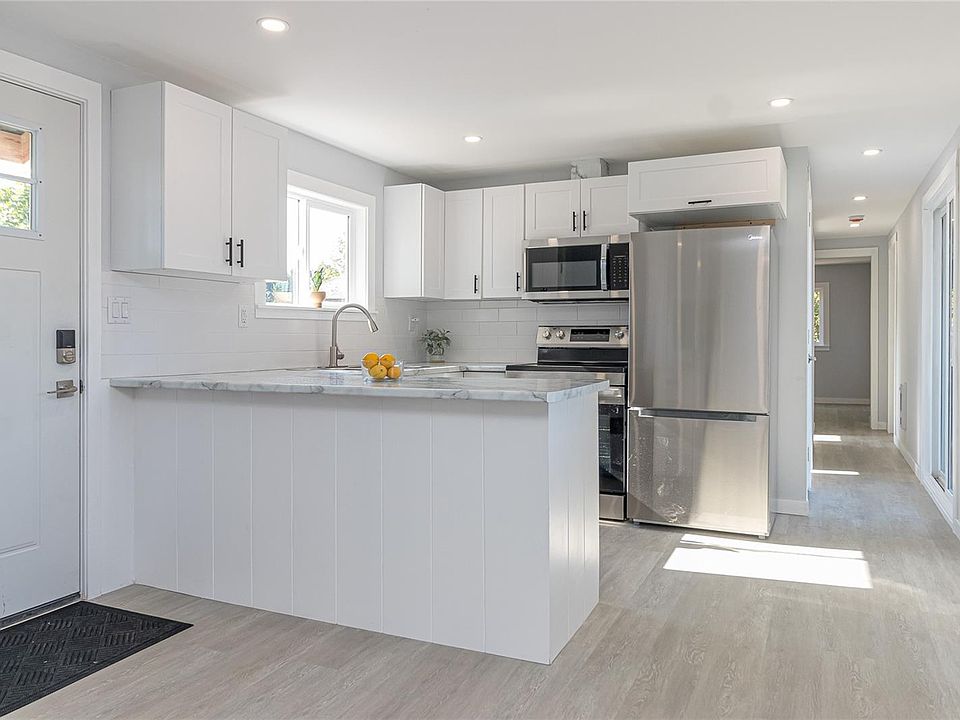 1st image of 1572 Seabird Rd #22