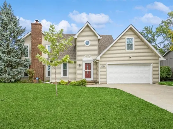 831 S 131st St, Bonner Springs, KS 66012