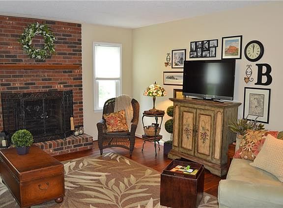 5th image of 6030 Gold Creek Dr