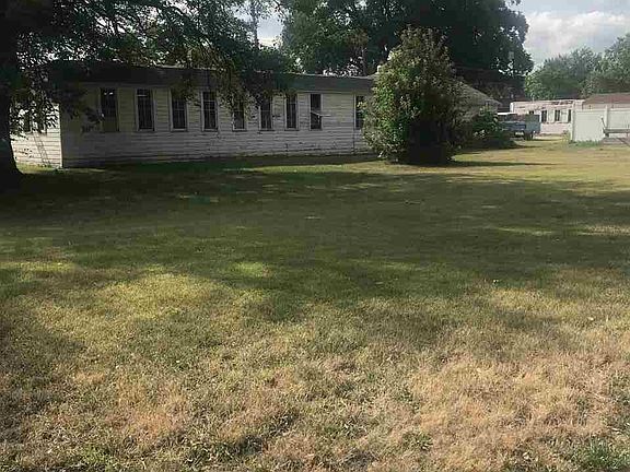 4th image of 107 E Prairie Ave