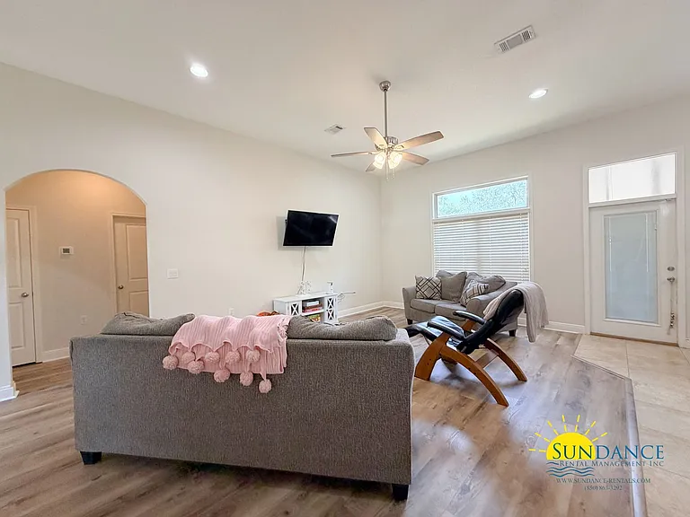 418 Westminster Rd — Photo 4