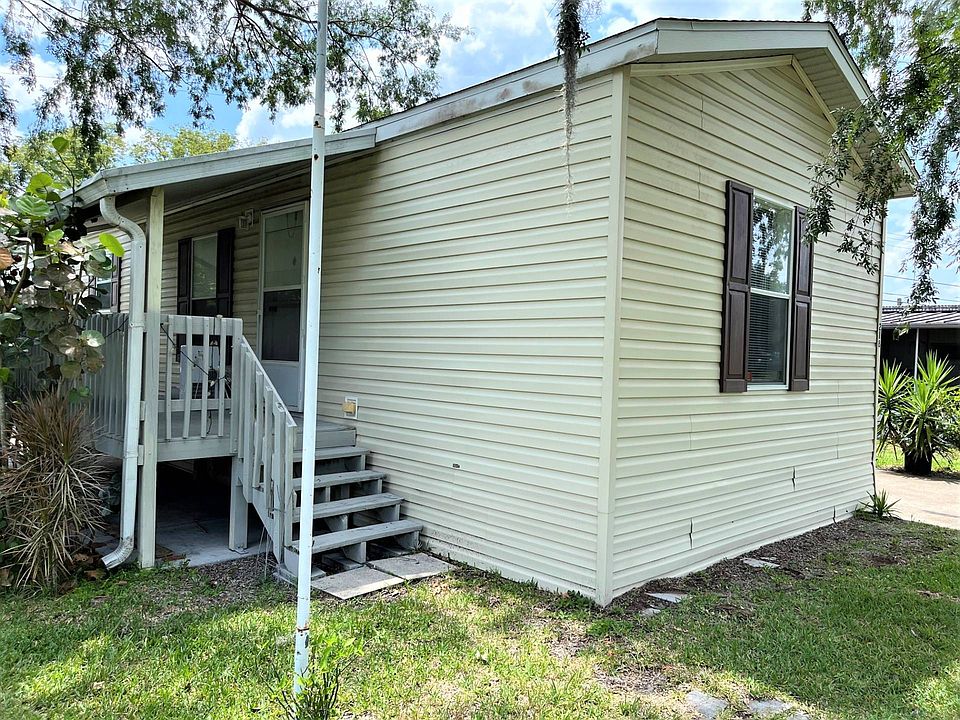 218 Third St, Brandon, FL 33511 MLS 11179812 Zillow