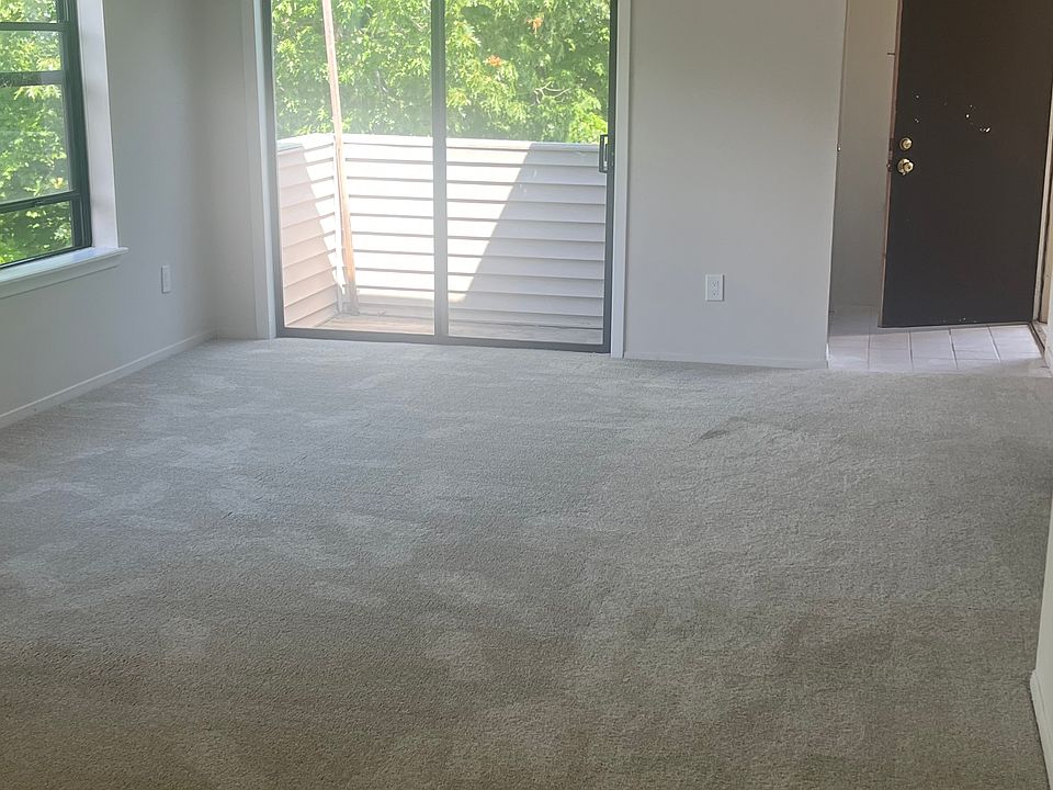 1st image of 50 Liesl Ln #18
