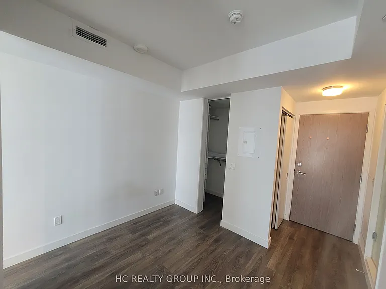 215 Queen St W #1206 — Photo 6