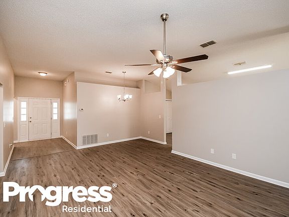 5th image of 8737 Edgebrook Ct