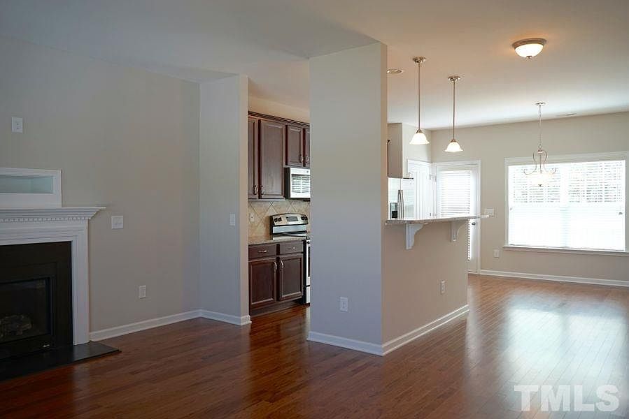 2nd image of 603 Lakemont Dr