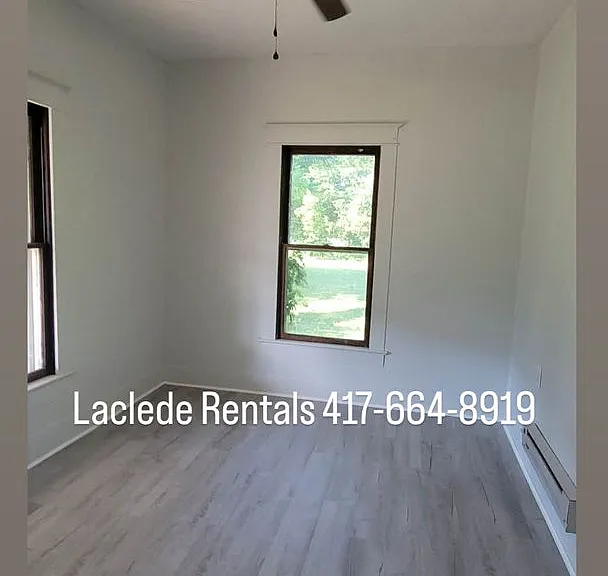 325 W 2nd St — Photo 8