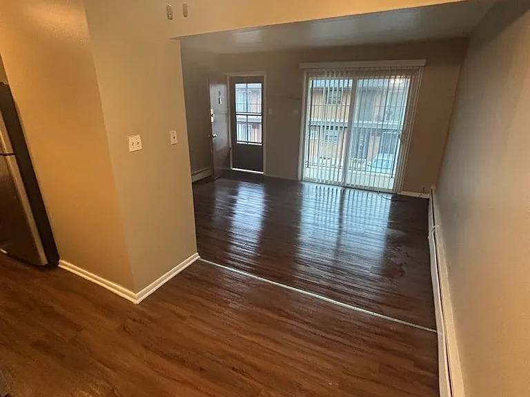 12500 S Lincoln St — Photo 23