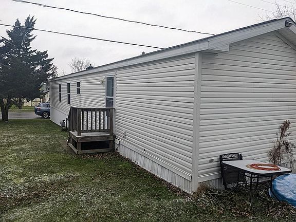 4th image of 29 Bloomdale Mobile Home Park