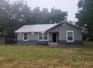 742 W 3rd St, Burkburnett, TX 76354