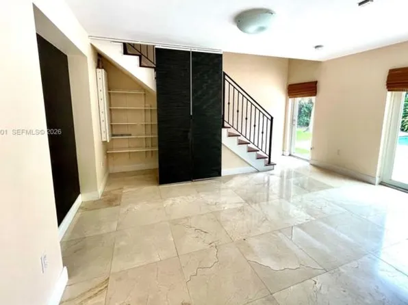 10672 SW 77th Ave, Miami, FL 33156