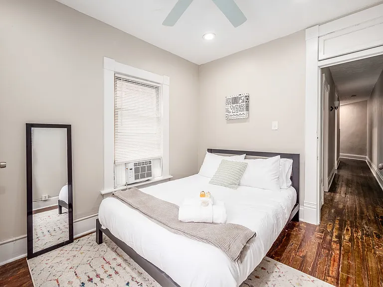 605 Oak St — Photo 29