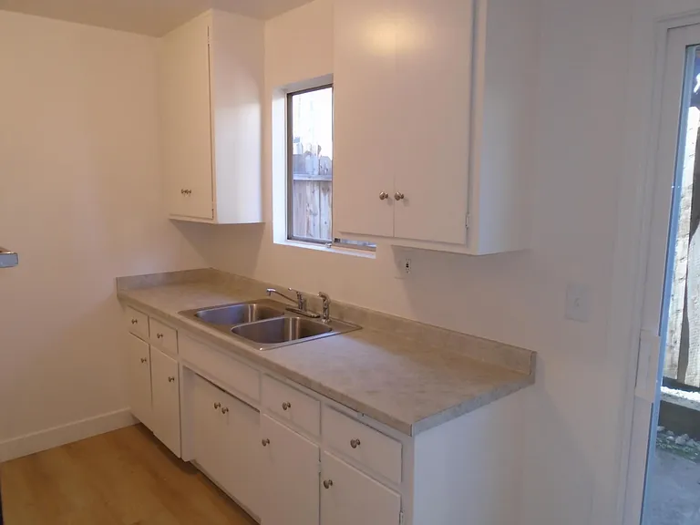 322 N Prospero Dr #4 — Photo 9