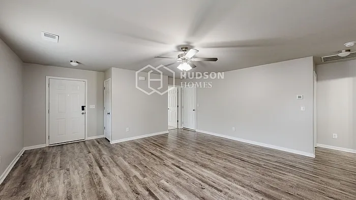 814 Kent Dr — Photo 7